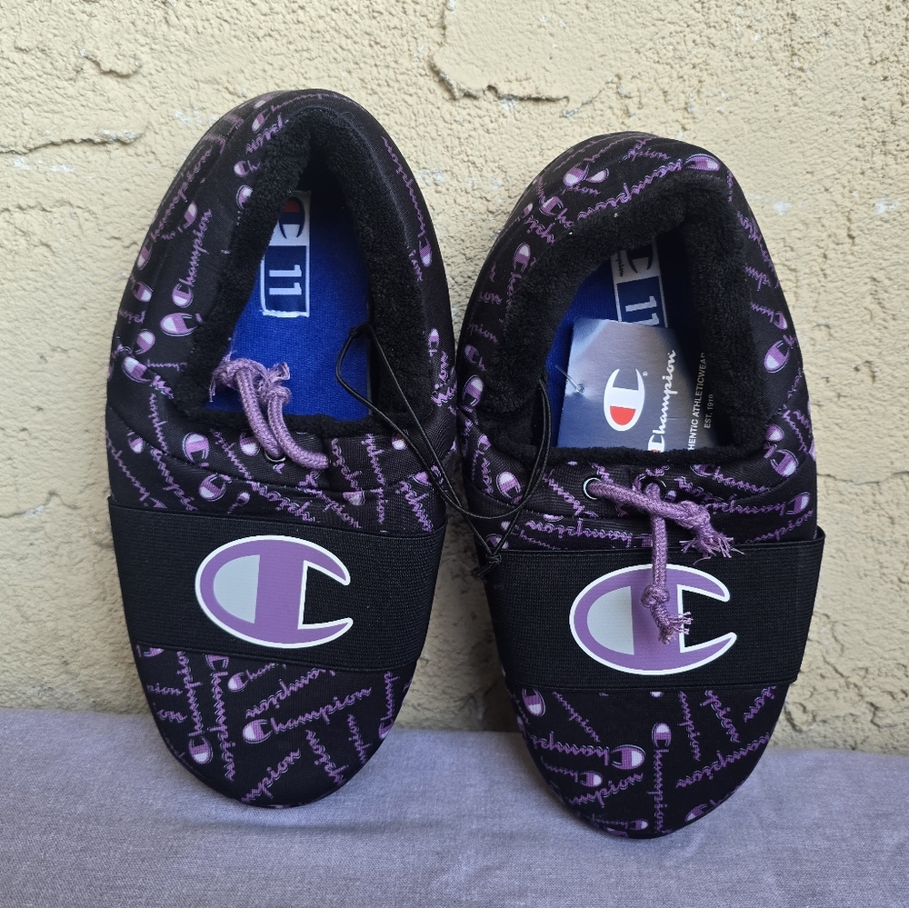 Champion Academy Script Women's Slippers